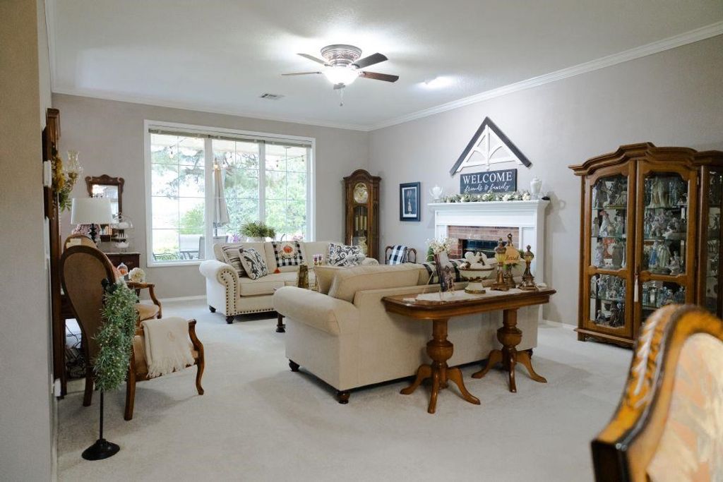 Photo of 19 E Cimarron Trail, perkins, OK 74059 (MLS # 133851)