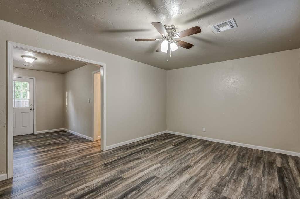 Photo of 2126 W Arrowhead Drive, Stillwater, OK 74074 (MLS # 134851)