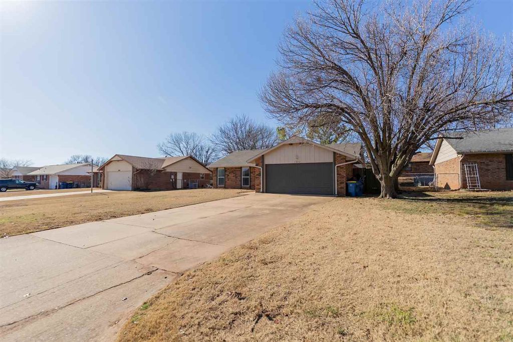 Photo of 1502 N Manning Street, Stillwater, OK 74075 (MLS # 134443)