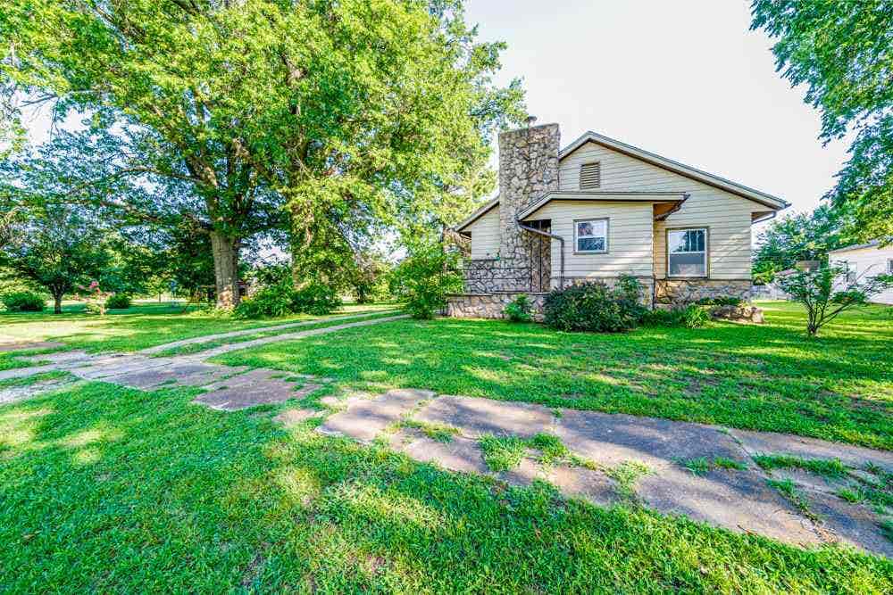 Photo of 107 W A Avenue, Morrison, OK 73061 (MLS # 134753)