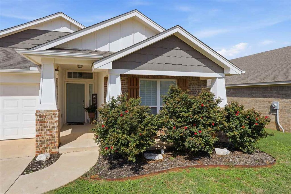 Photo of 6104 N Platinum Drive, Stillwater, OK 74075 (MLS # 134143)
