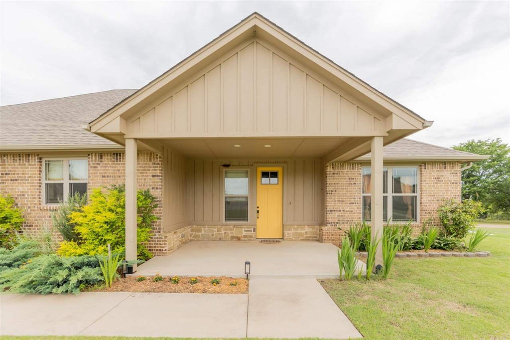 Photo of 6034 S Gunnar Springs, Stillwater, OK 74074 (MLS # 134470)