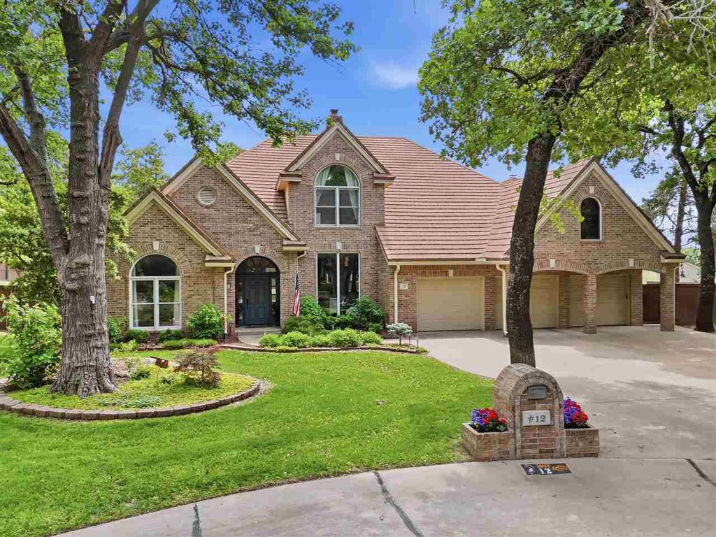 Photo of 12 Woodcrest, Ponca City, OK 74604 (MLS # 134233)
