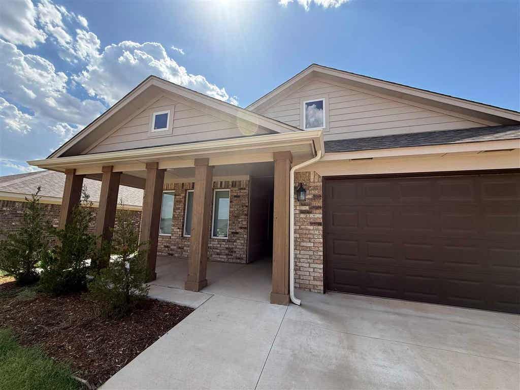 Photo of 2816 S Bowling Drive, Stillwater, OK 74074 (MLS # 135031)