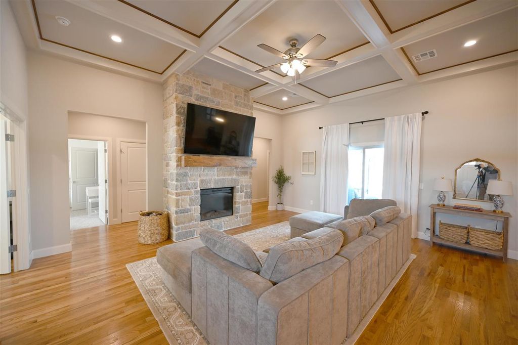 Photo of 318 E Bandera Street, Stillwater, OK 74074 (MLS # 133678)