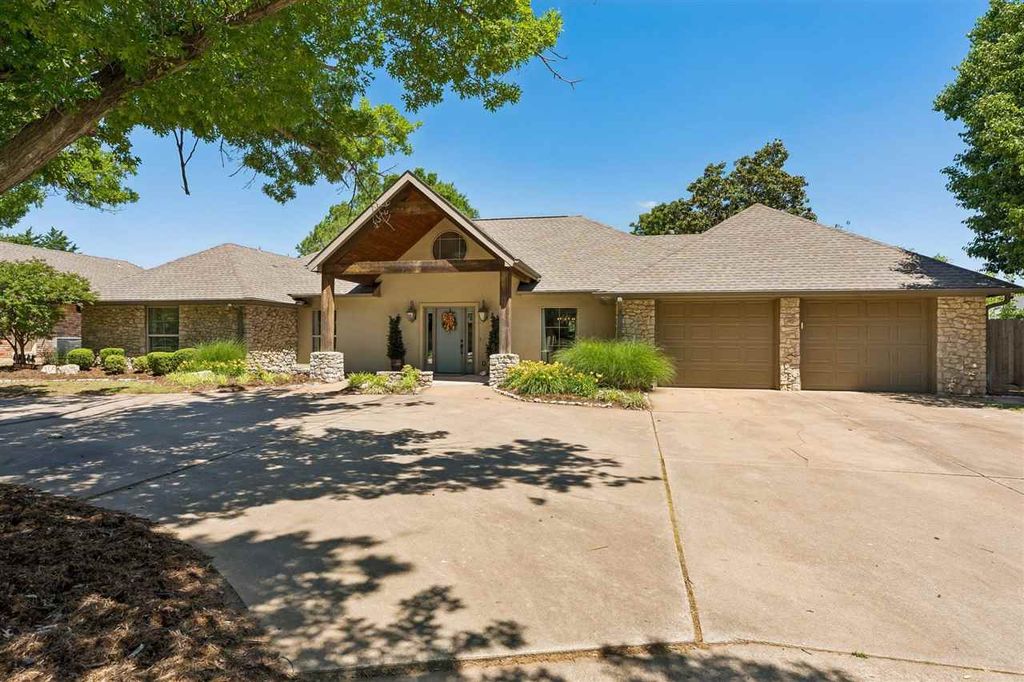 Photo of 4902 W Crestview Avenue, Stillwater, OK 74074 (MLS # 134332)