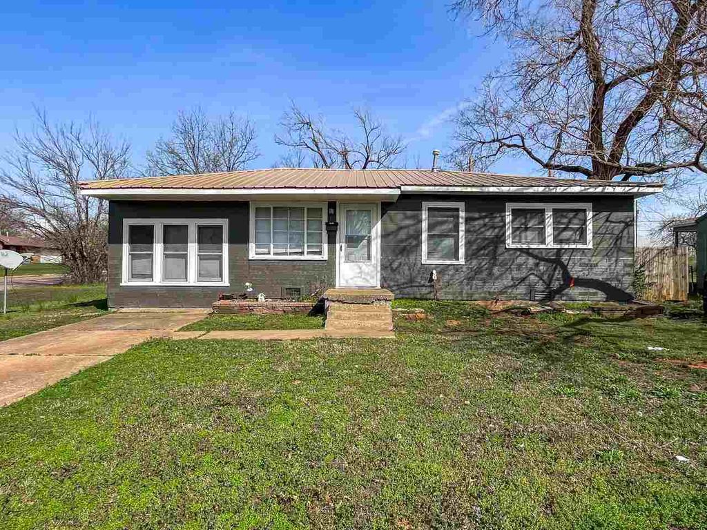 Photo of 401 S Doty Street, Stillwater, OK 74074 (MLS # 133922)