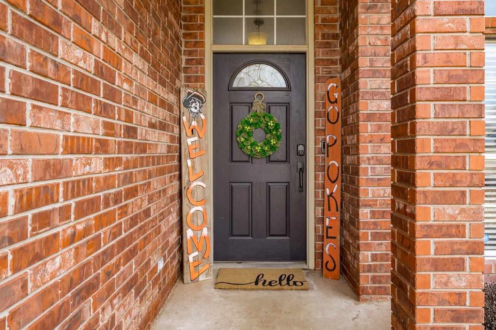 Photo of 1207 S Greystone Street, Stillwater, OK 74074 (MLS # 134347)
