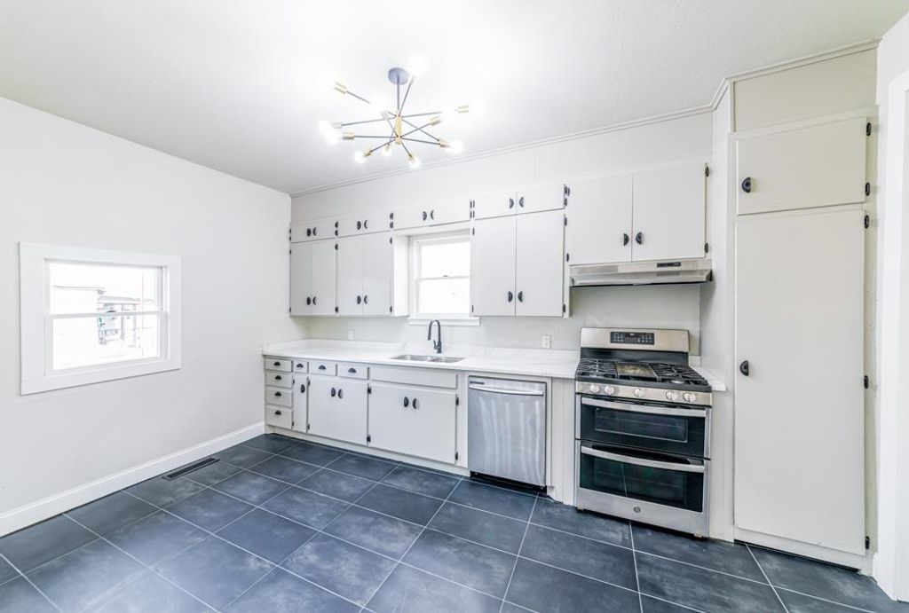 Photo of 209 N 8th Street, Ponca City, OK 74601 (MLS # 133993)