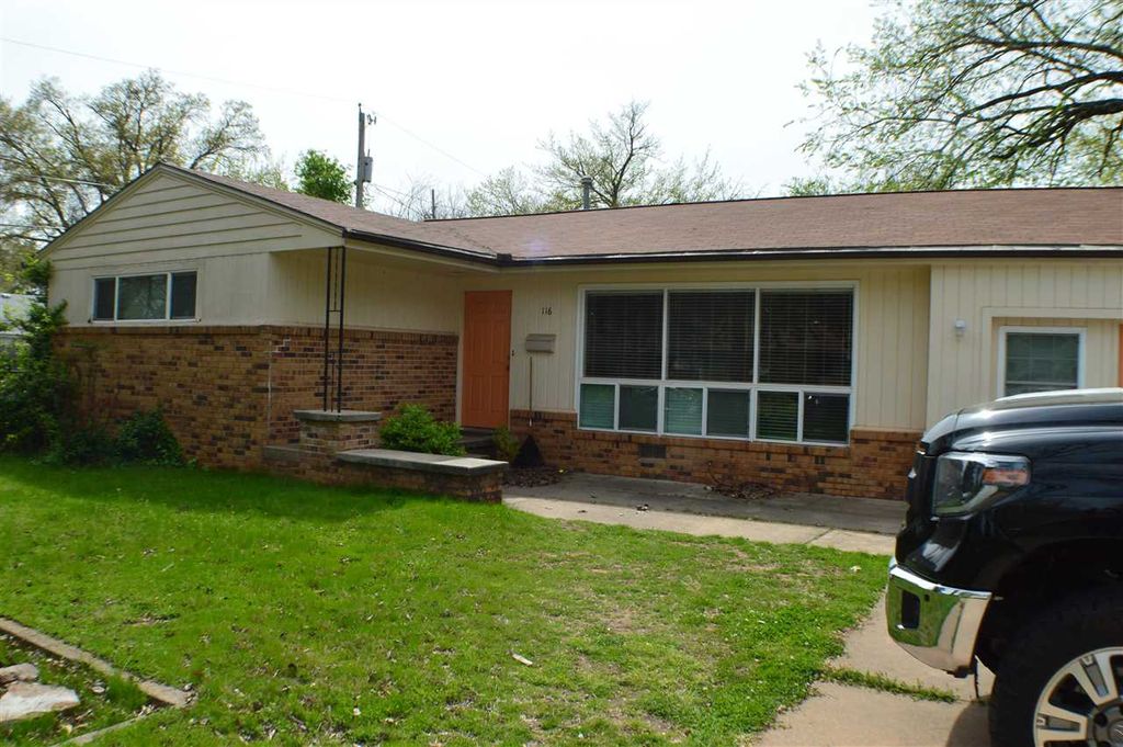 Photo of 116 S Ridge Drive, Stillwater, OK 74074 (MLS # 133940)