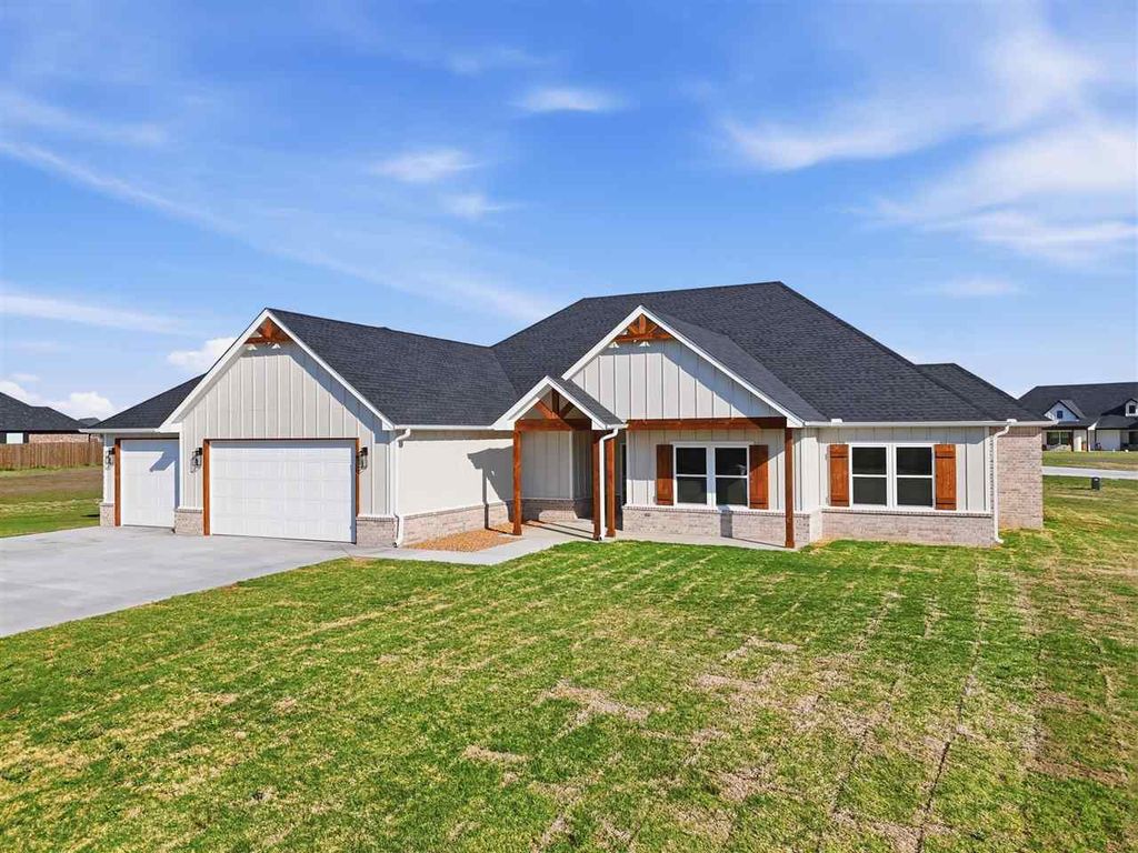 Photo of 324 Moreland Ct, Stillwater, OK 74074 (MLS # 134093)