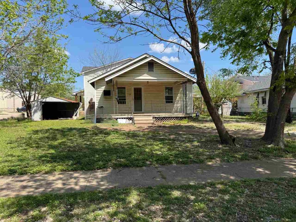 Photo of 524 W 10th Avenue, Stillwater, OK 74074 (MLS # 134100)