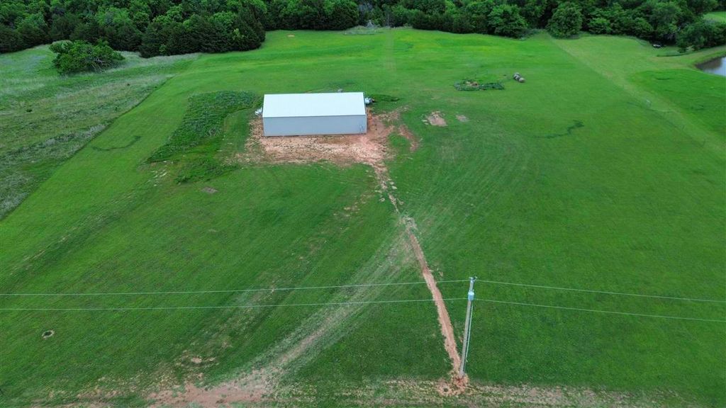Photo of 47 Stone Hill, Perry, OK 73077 (MLS # 134254)