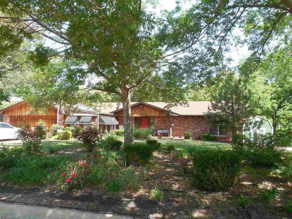 Photo of 5324 W Country Club, Stillwater, OK 74074 (MLS # 133441)