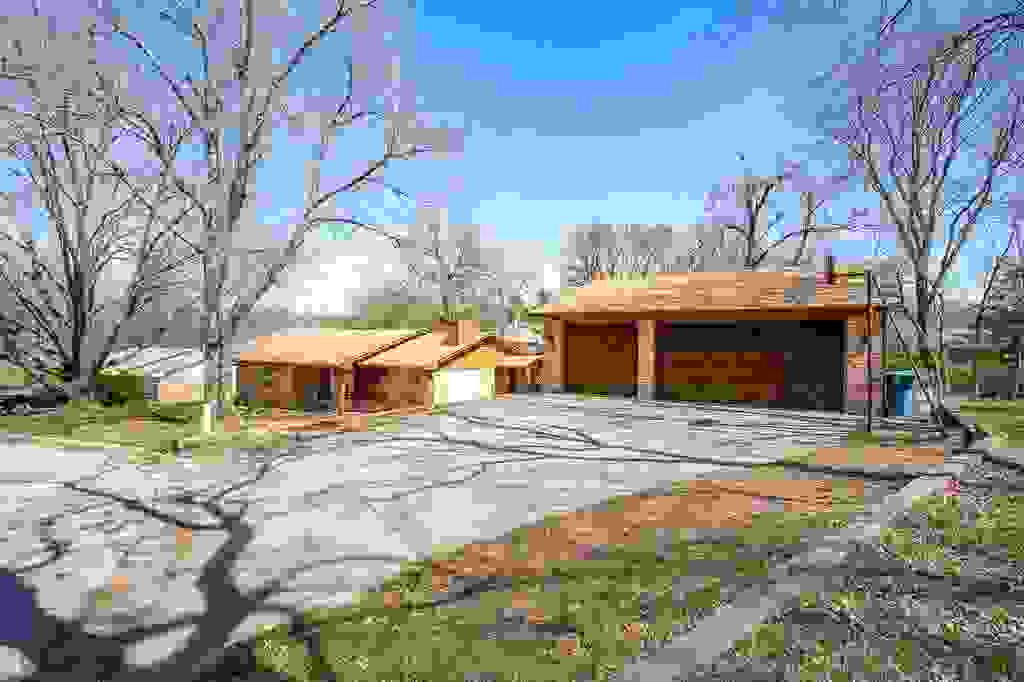 Photo of 1506 8th Street, Pawnee, OK 74058 (MLS # 133992)