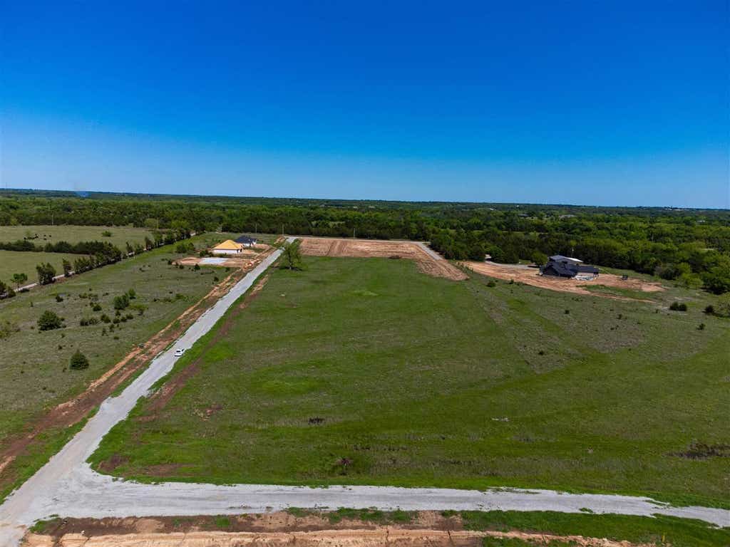 Photo of 2922 E Cedar Creek Pass, Stillwater, OK 74075 (MLS # 134772)