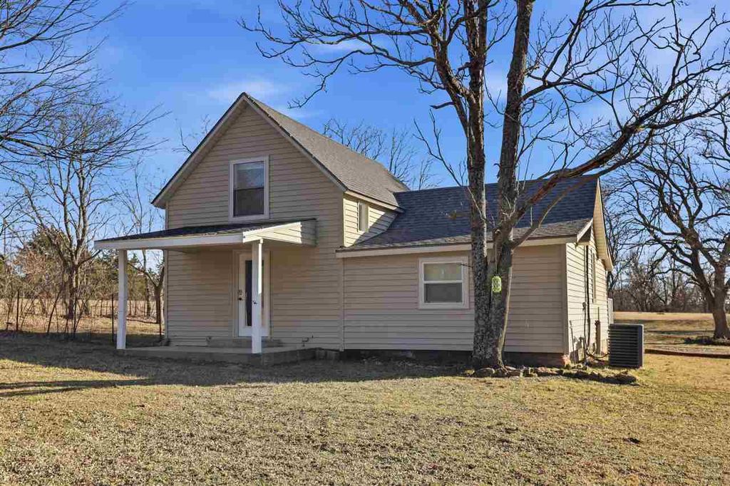 Photo of 9109 W Lakeview Road, Stillwater, OK 74074 (MLS # 134657)