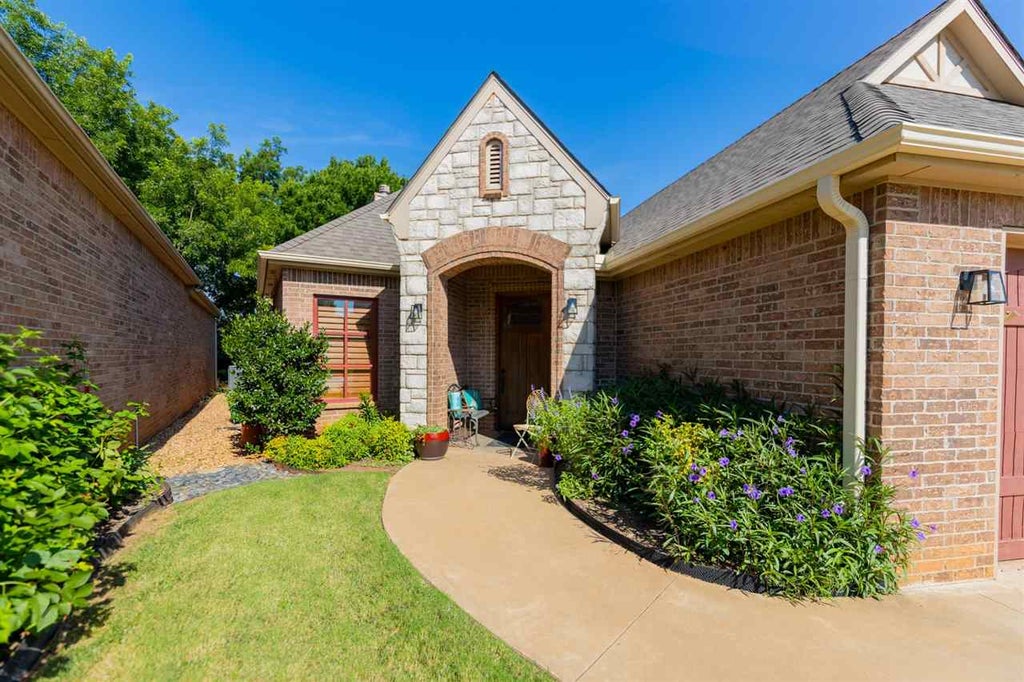 Photo of 3220 W Charleston Court, Stillwater, OK 74074 (MLS # 134988)