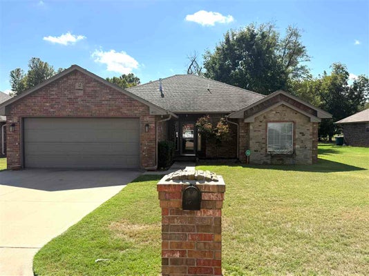 402 KINDER CT, PERKINS, OK 74059 - Image bb569cdd7b6d99216cc06b5e2dd610df/1665898657