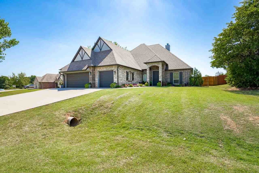 Photo of 4810 S Aloysius Drive, Stillwater, OK 74074 (MLS # 134858)