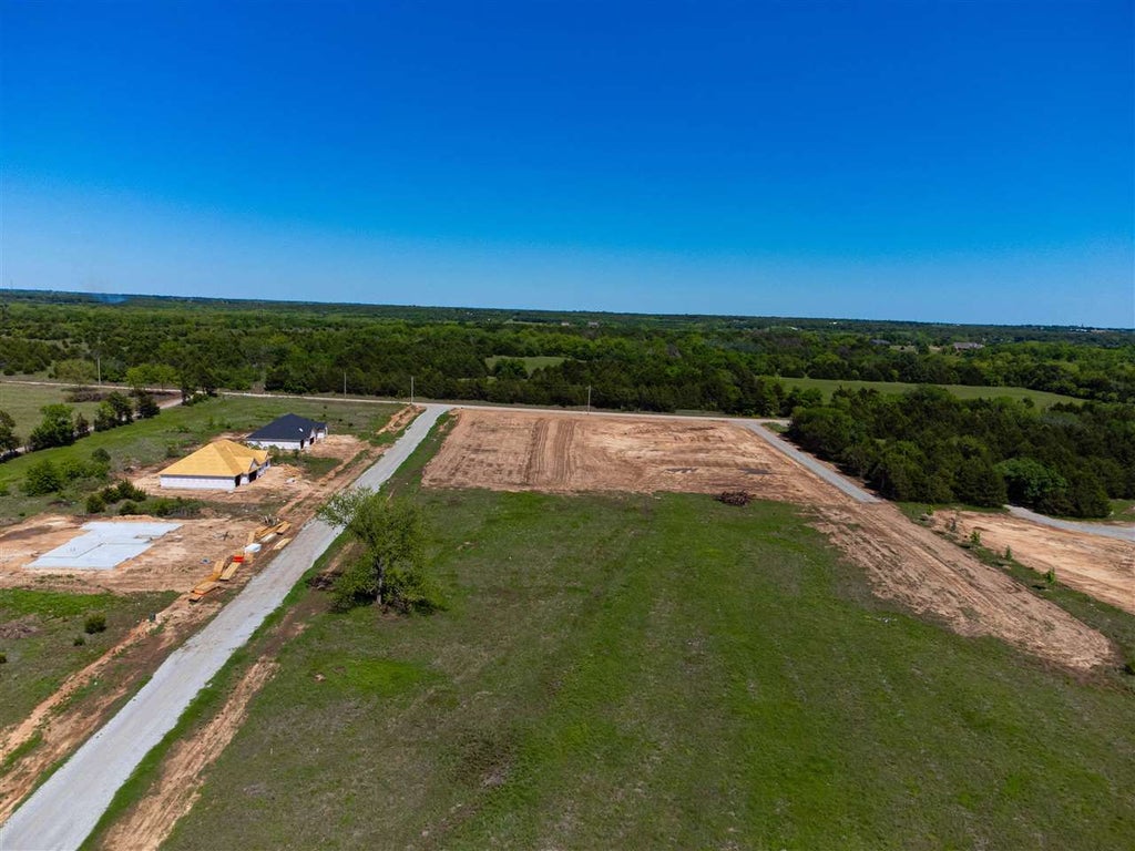 Photo of 2717 E Cedar Creek Pass, Stillwater, OK 74074 (MLS # 133504)