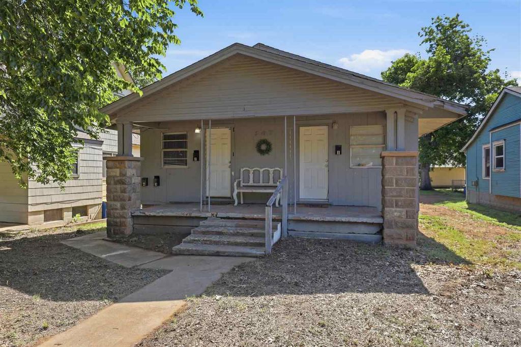 Photo of 307 S Lewis ST, Stillwater, OK 74075 (MLS # 134360)