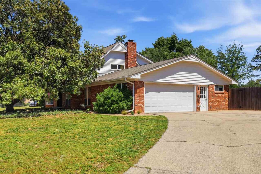 Photo of 2415 S Eunice Street, Stillwater, OK 74074 (MLS # 134600)