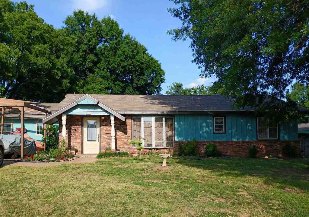 Photo of 915 N Dryden Street, Stillwater, OK 74075 (MLS # 134037)