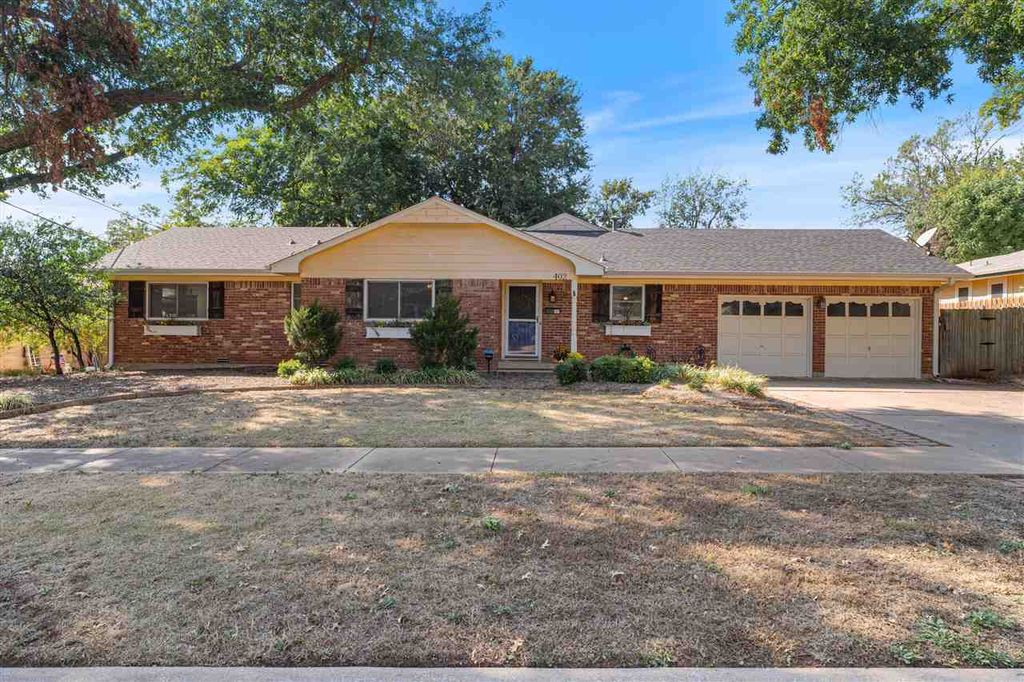 Photo of 402 N Manning Street, Stillwater, OK 74075 (MLS # 133853)