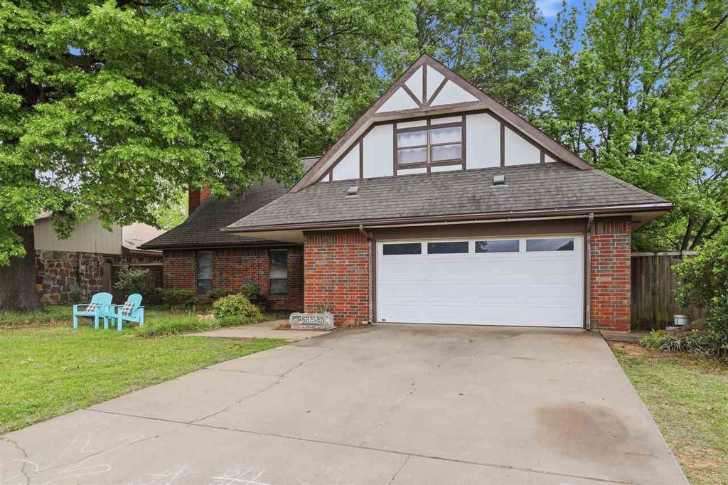 Photo of 403 E Rogers Dr, Stillwater, OK 74075 (MLS # 134215)