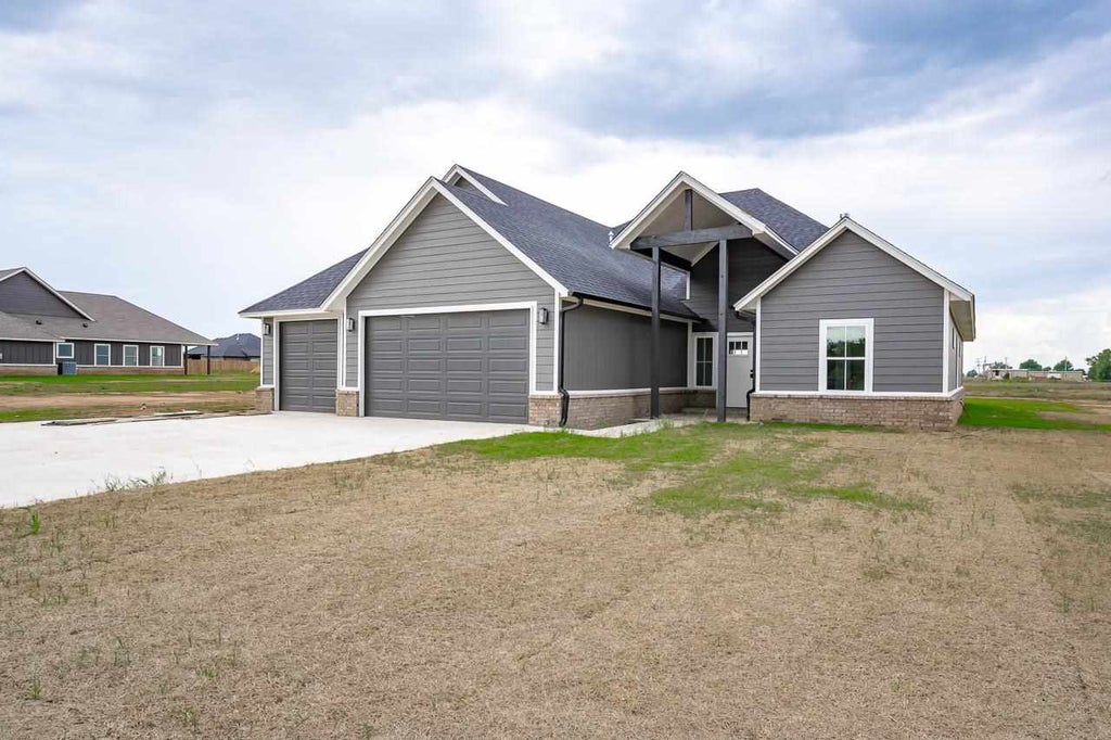 Photo of 5907 E Bison Lane, Stillwater, OK 74075 (MLS # 134907)