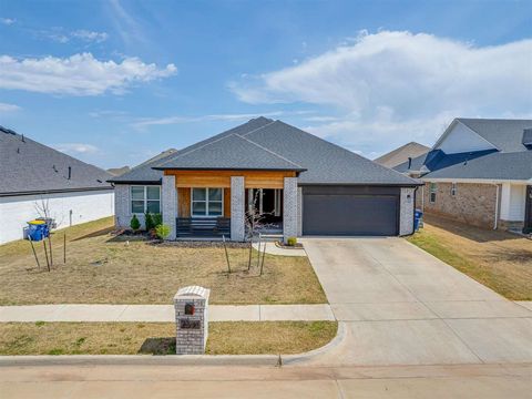 Photo of 2321 S Pintail Street, Stillwater, OK 74074 (MLS # 133916)