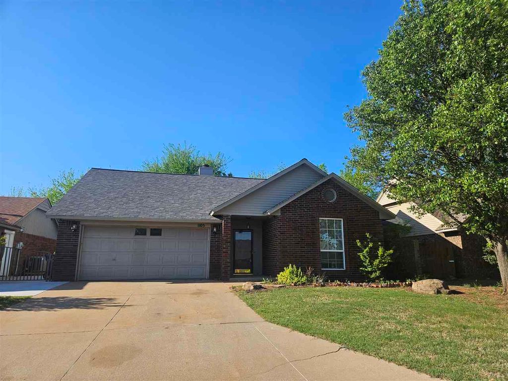 Photo of 1105 E Dell Avenue, Stillwater, OK 74075 (MLS # 134089)