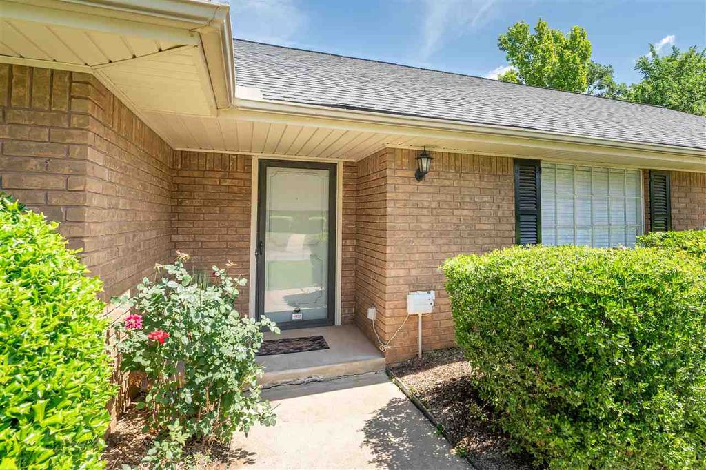 Photo of 3506 W Willow Park, Stillwater, OK 74074 (MLS # 134471)