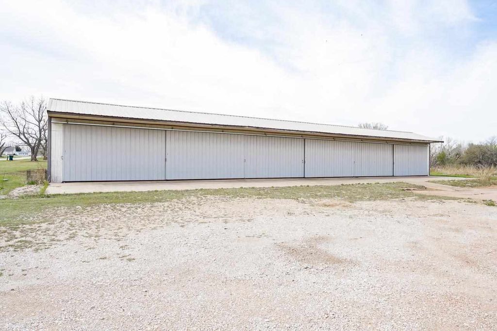 Photo of 1502 N 5th Street, Perry, OK 73077 (MLS # 134024)