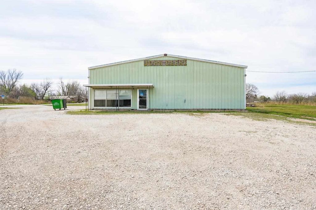 Photo of 1502 N 5th Street, Perry, OK 73077 (MLS # 134024)
