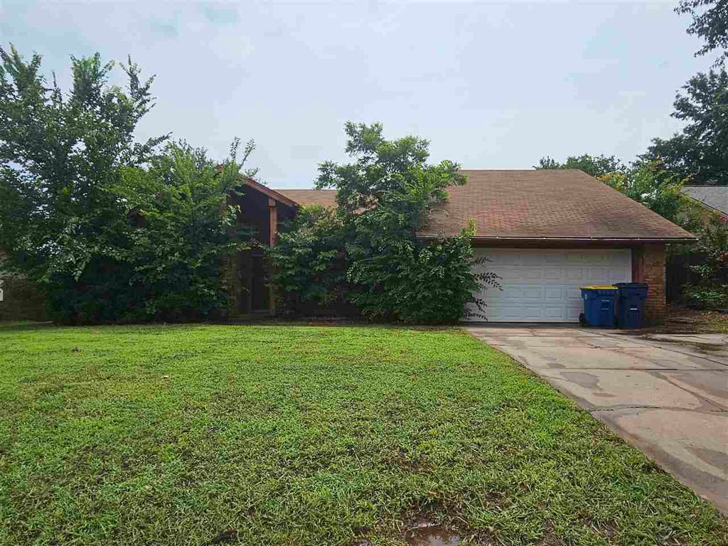 Photo of 1509 S Berkshire Drive, Stillwater, OK 74074 (MLS # 134645)