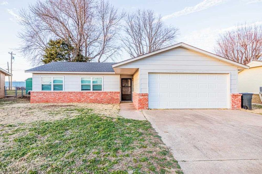 Photo of 124 Mill Road, Tonkawa, OK 74653 (MLS # 133768)