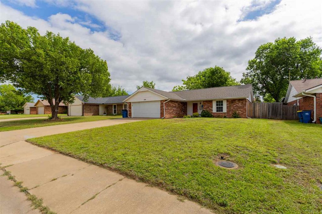 Photo of 1719 N Manning Street, Stillwater, OK 74075 (MLS # 134185)