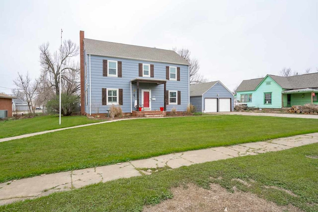 Photo of 710 Jackson, Perry, OK 73077 (MLS # 133828)