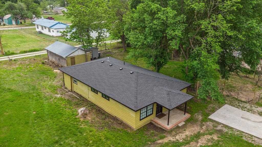 Photo of 320 N Margarite Avenue, Bartlesville, OK 74003 (MLS # 134439)