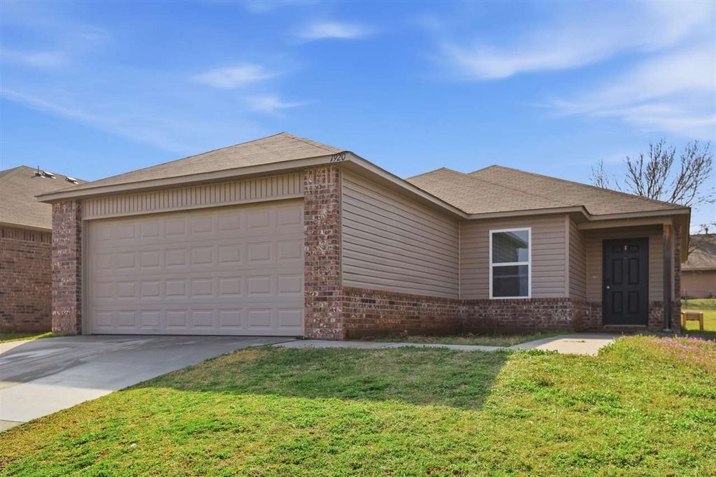 Photo of 1920 N Carnley Street, Stillwater, OK 74075 (MLS # 133884)