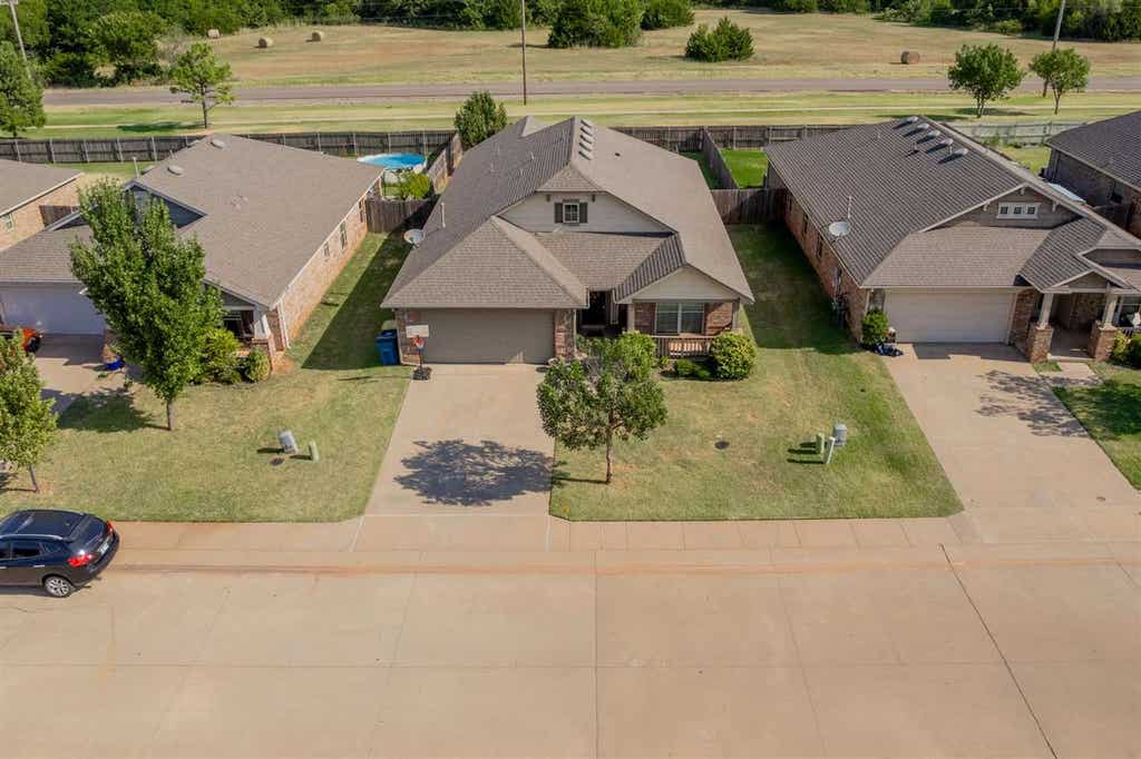 Photo of 218 E Copper Canyon, Stillwater, OK 74075 (MLS # 134965)