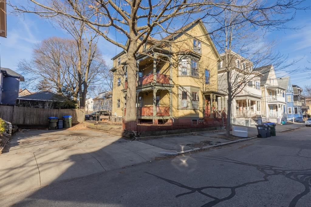 109 Chapin Avenue Unit 3, Providence, RI 02909 MLS 1308892 Listing Information RILiving