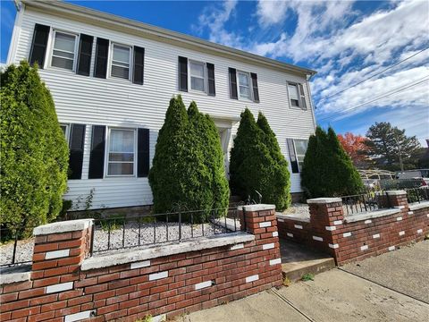 71 Knowles Street, Pawtucket, RI 02860 - MLS#: 1348776
