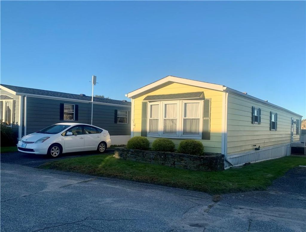 43 Bayview Pk Park, Middletown, RI 02842 MLS 1346539 Listing