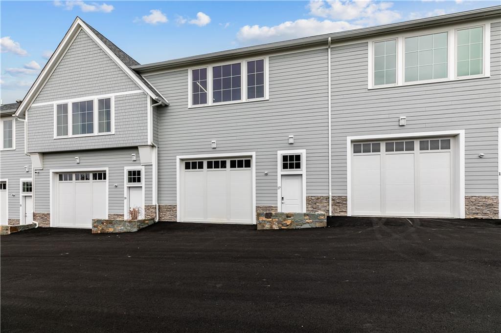 55 John Clarke Road 17, Newport, RI 02842 MLS 1344059 Listing