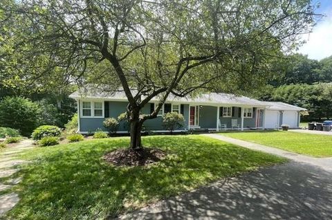 36 Crestridge Drive, East Greenwich, RI 02818 - MLS#: 1343077