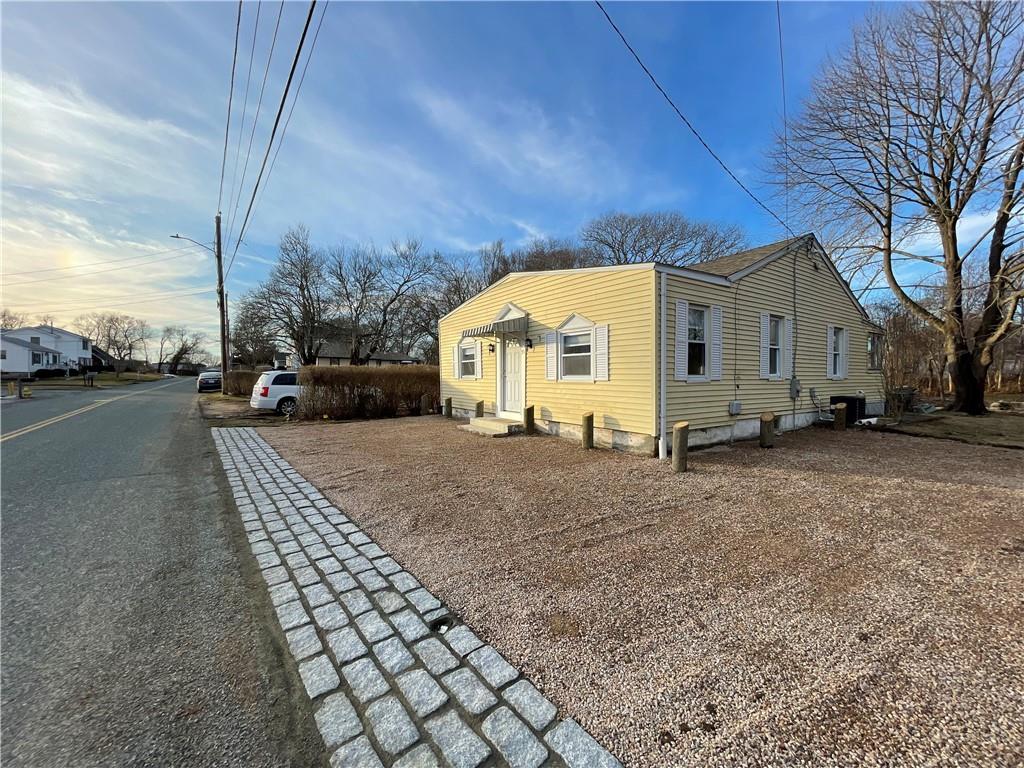 75 Angell Road, Narragansett, RI 02882 MLS 1331203 Listing