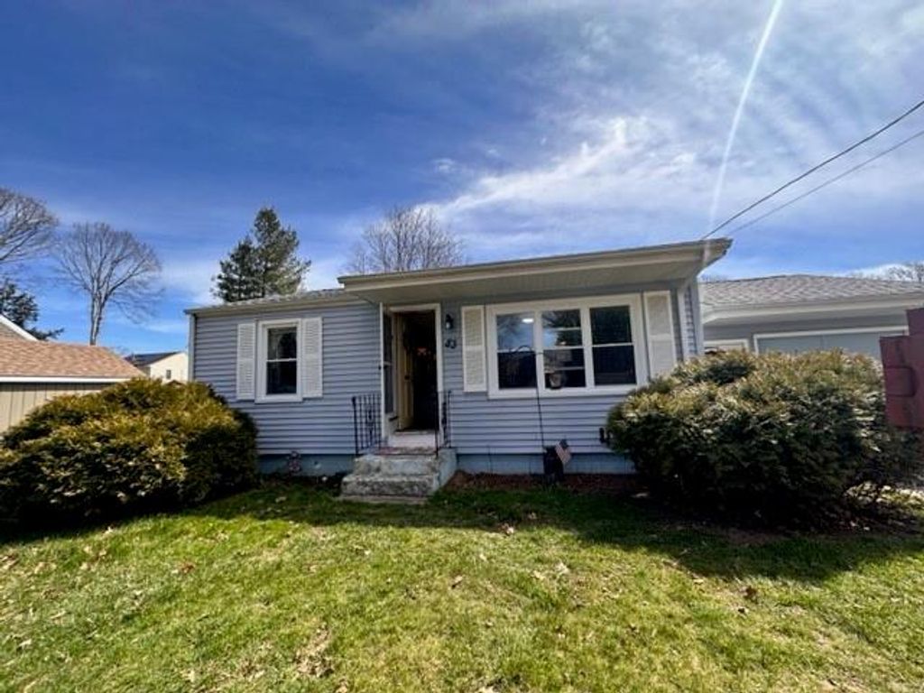 83 Wayland Trail, Narragansett, RI 02882 MLS 1338586 Listing